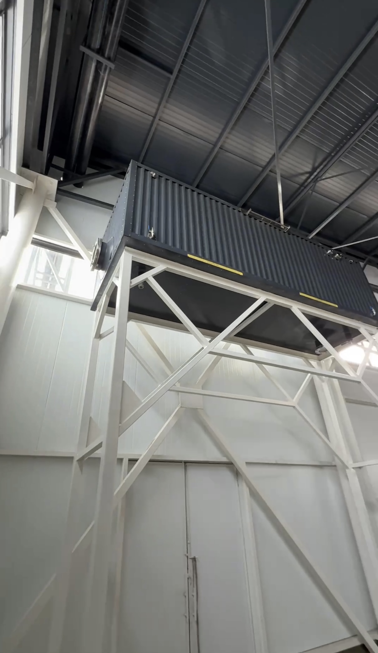 Изготовили резервуар для хранения воды для DINAY